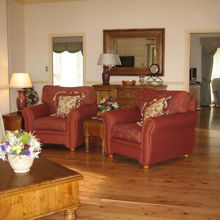 Pericoe Retreat Bed & Breakfast Dubbo Exterior photo